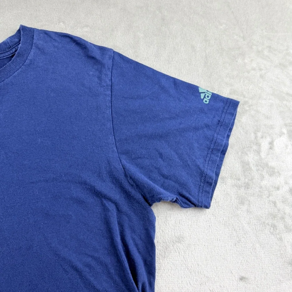 Adidas Men's Medium The Go-To Tee Navy Blue Vertical Logo Graphic T-Shirt
